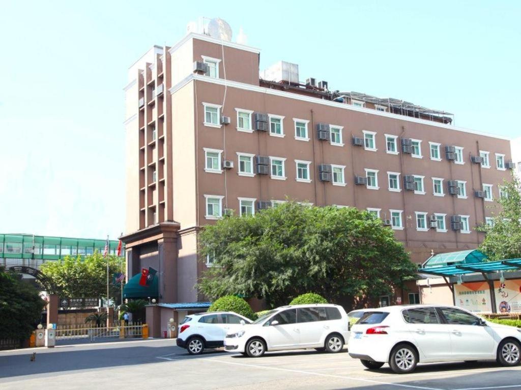 Greentree Inn Shanghai Zhongshan Hutai Hotel Екстер'єр фото