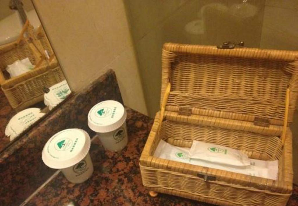 Greentree Inn Shanghai Zhongshan Hutai Hotel Екстер'єр фото