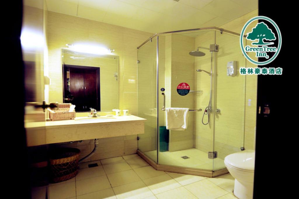 Greentree Inn Shanghai Zhongshan Hutai Hotel Екстер'єр фото