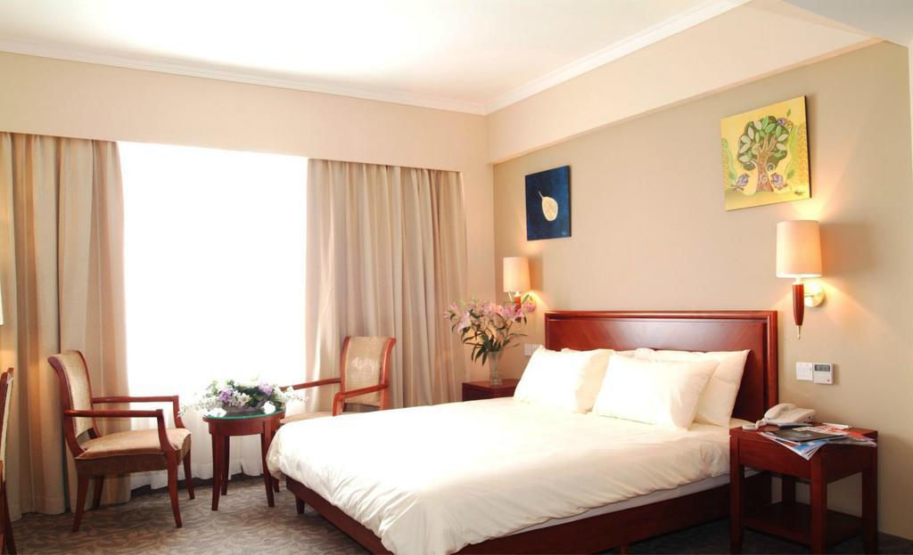 Greentree Inn Shanghai Zhongshan Hutai Hotel Екстер'єр фото
